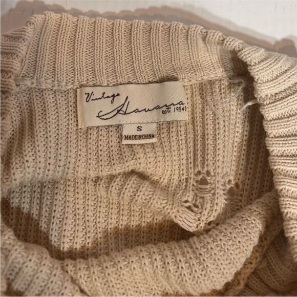 New Vintage Havana Oatmeal Women's Cold Shoulder Distressed Sweater size Small - Picture 5 of 13